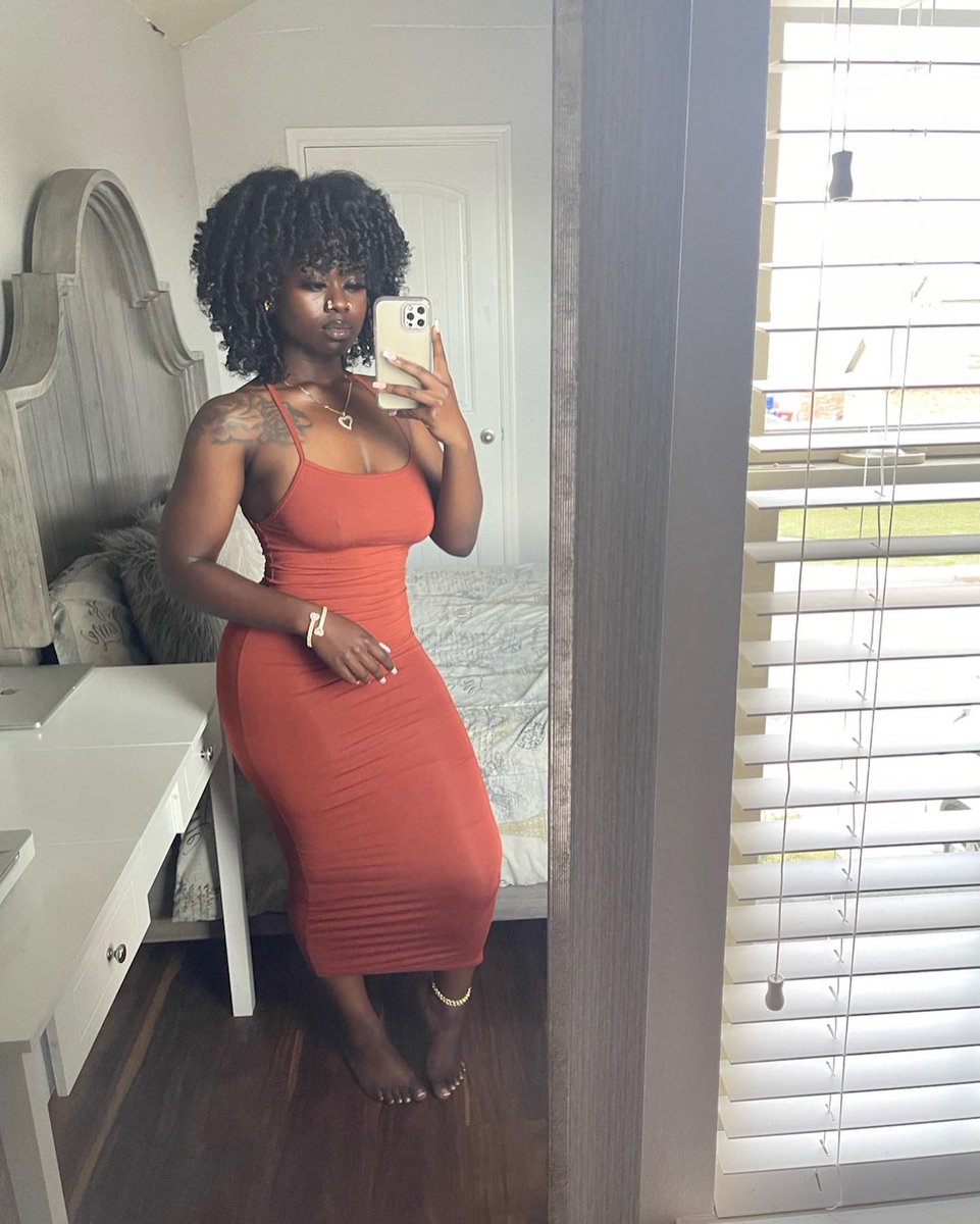 b_xttany's tweet image. I’ll Sit These Here Too. 🍑🤎