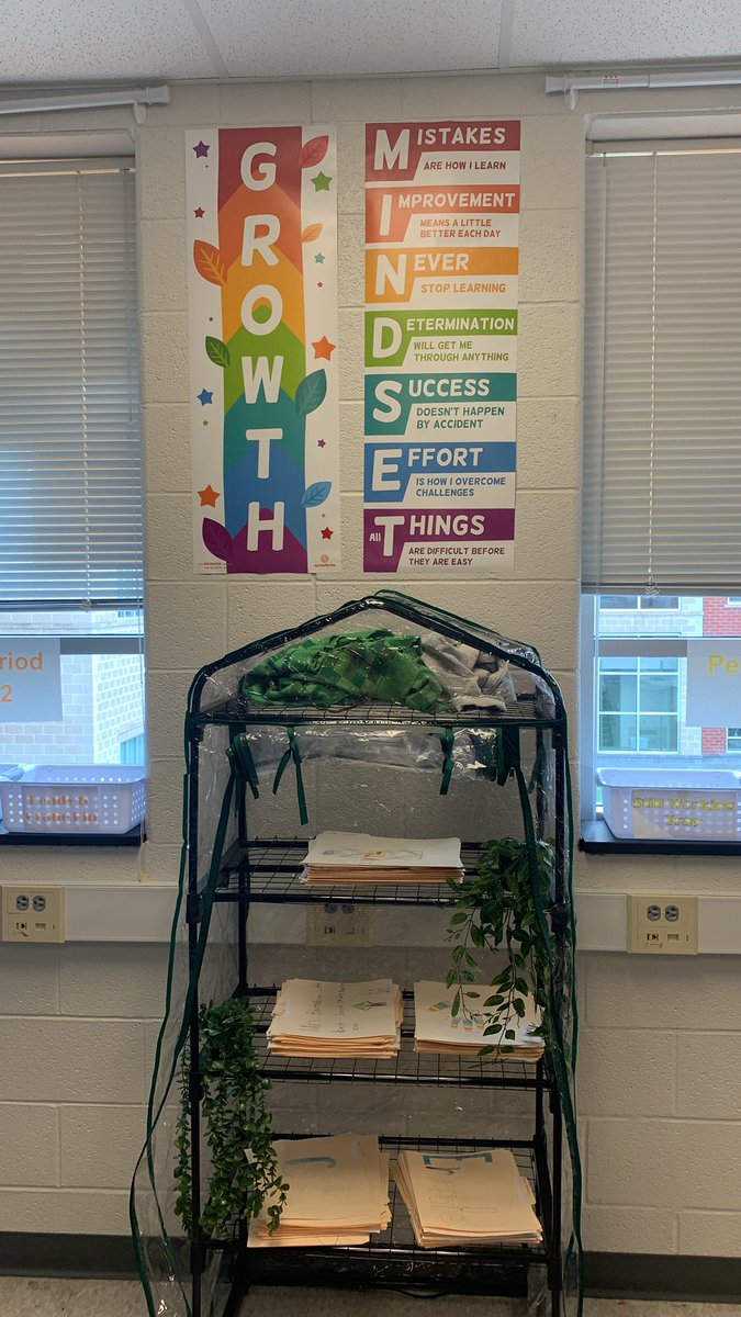 Mrs Bartoldson tweet media