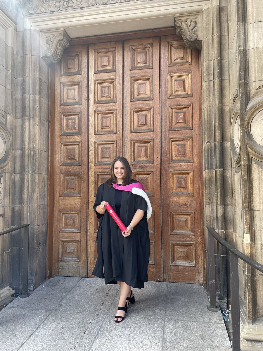 oliviapestrin's tweet photo. Officially Dr.Pestrin 🎓👩‍⚕️🎓So happy to have been able to share an amazing graduation from University of Edinburgh medical school with my friends and family. So thankful for all the support and love I’ve received. Next stop London 🏴󠁧󠁢󠁥󠁮󠁧󠁿 https://t.co/jXxyHIXLLR