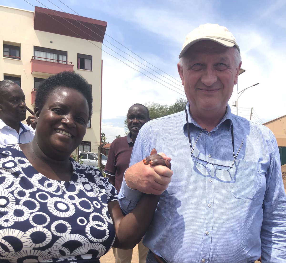 MogensStrunge's tweet image. So happy to reconnect with Ms Florence Atieno, Chair, Busia Women Cross-border Traders Association during my visit to Busia #OneStopBorderPost with @TradeMarkEastA’s CEO @daveghbeer, Board of Directors and 🇫🇮 @OttoKivinen ~ @denmarkinkenya