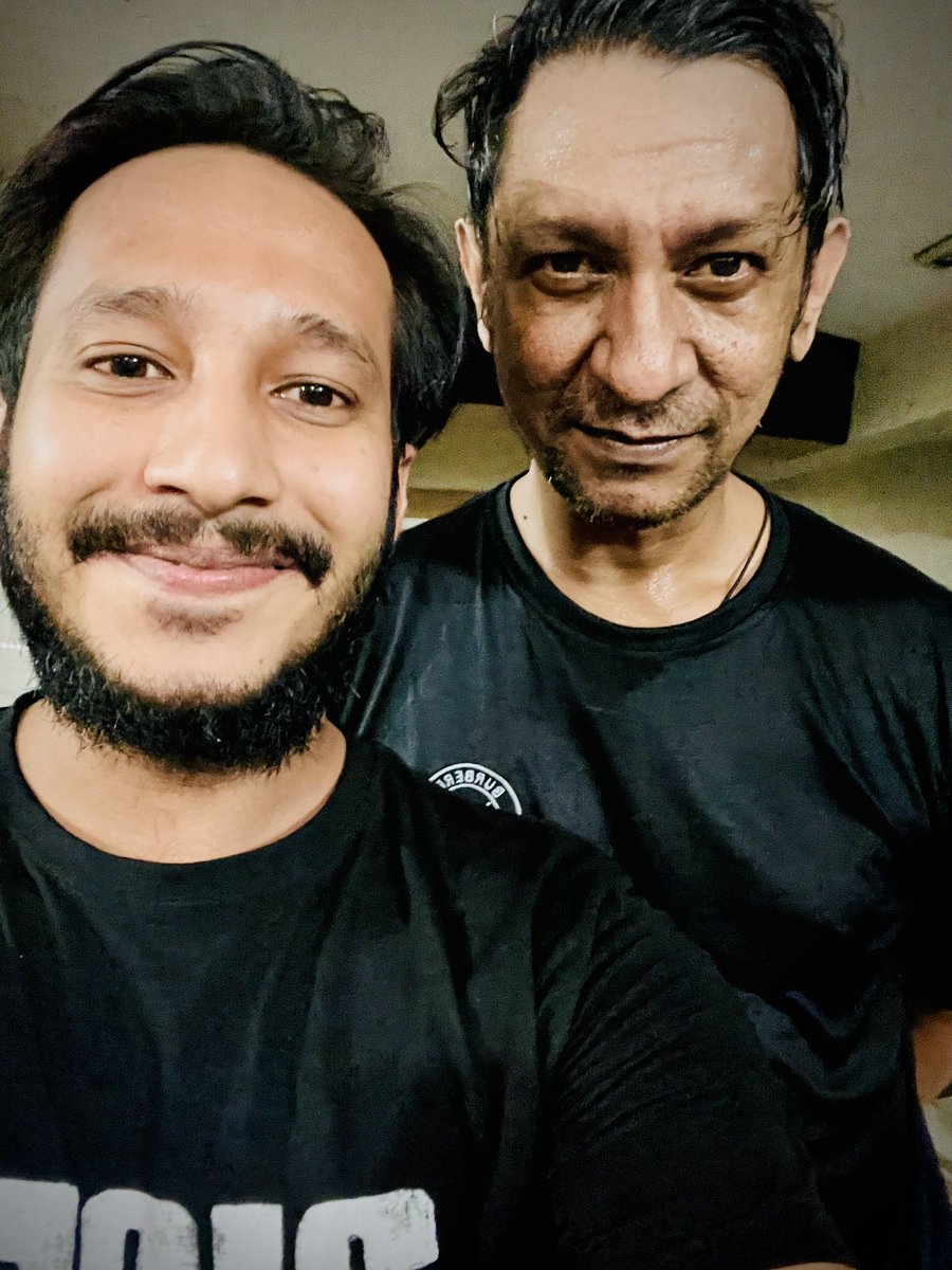 MdHasibShak08's tweet photo. #Tanzir_C_Tuhin From #AVASH
#Hasib 😁😁😁
#Tanzir_C_Tuhin😈😈😈
🖤🖤🖤 https://t.co/C8MmUnyIdH