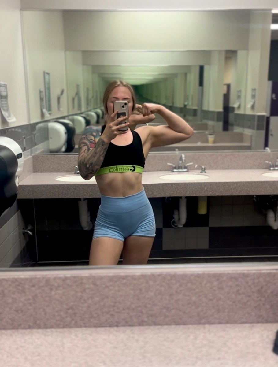 Beauties Daily 17.6k on Twitter: "RT @KayHansenMMA: 💪💪"