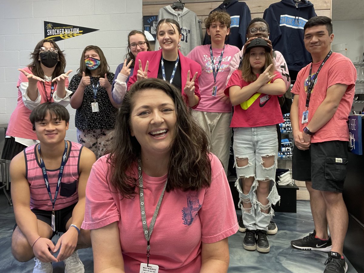 atTheLanding's tweet photo. The 4th hour store managers Wear Pink on Wednesdays #hoco2022 #WeFlyTogether https://t.co/Z49DOJP2vA