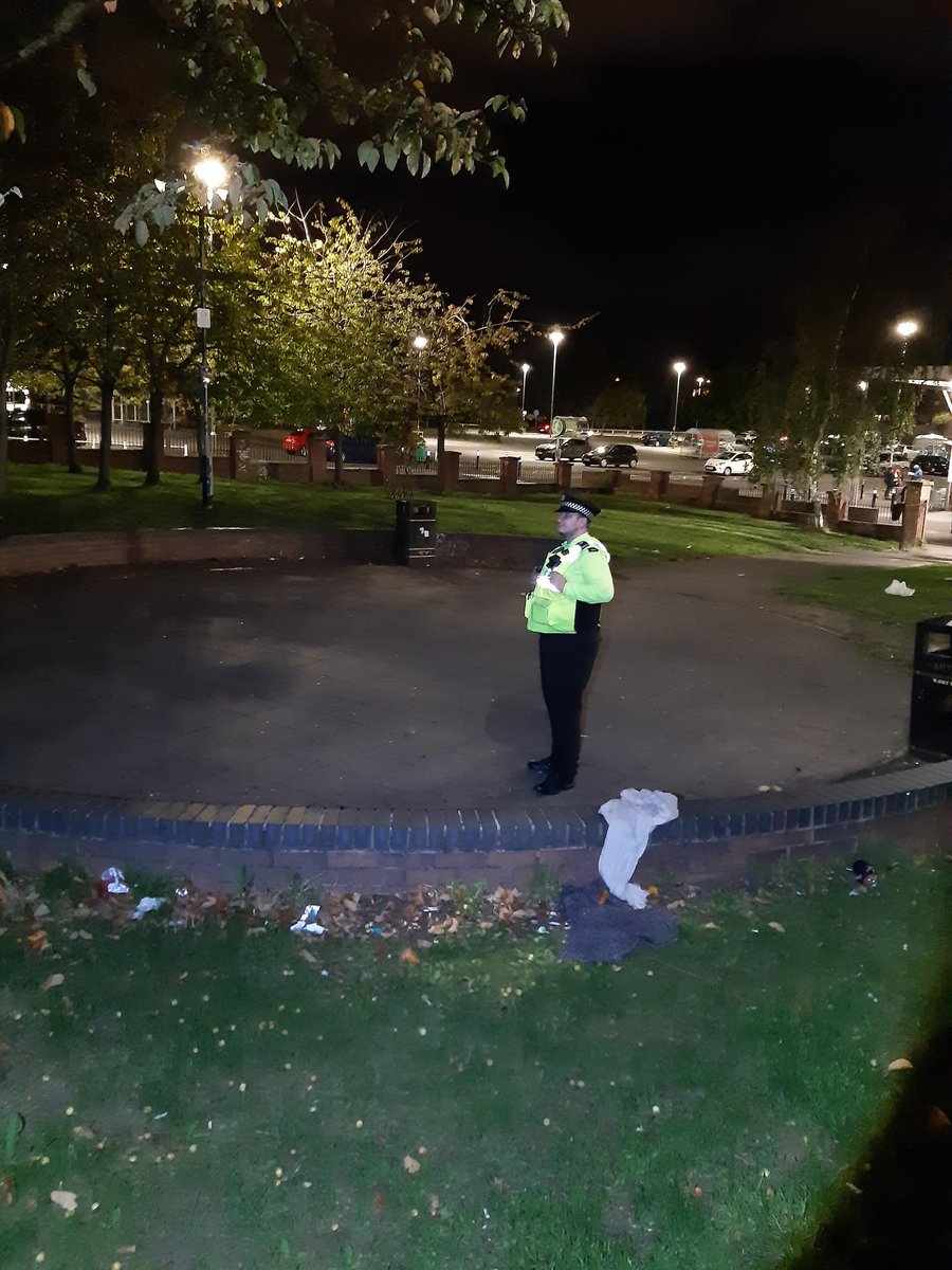RadfordRoadCPOs's tweet photo. It's all so Quiet 🤫
CPO's have put alot of work into tackling the street drinking and begging issues around Hyson Green.Over the past 2 days, 4 fines have been issued for breach of PSPO and littering. @RadfordRdCops @CllrNeghat https://t.co/dZmkdOvwKs