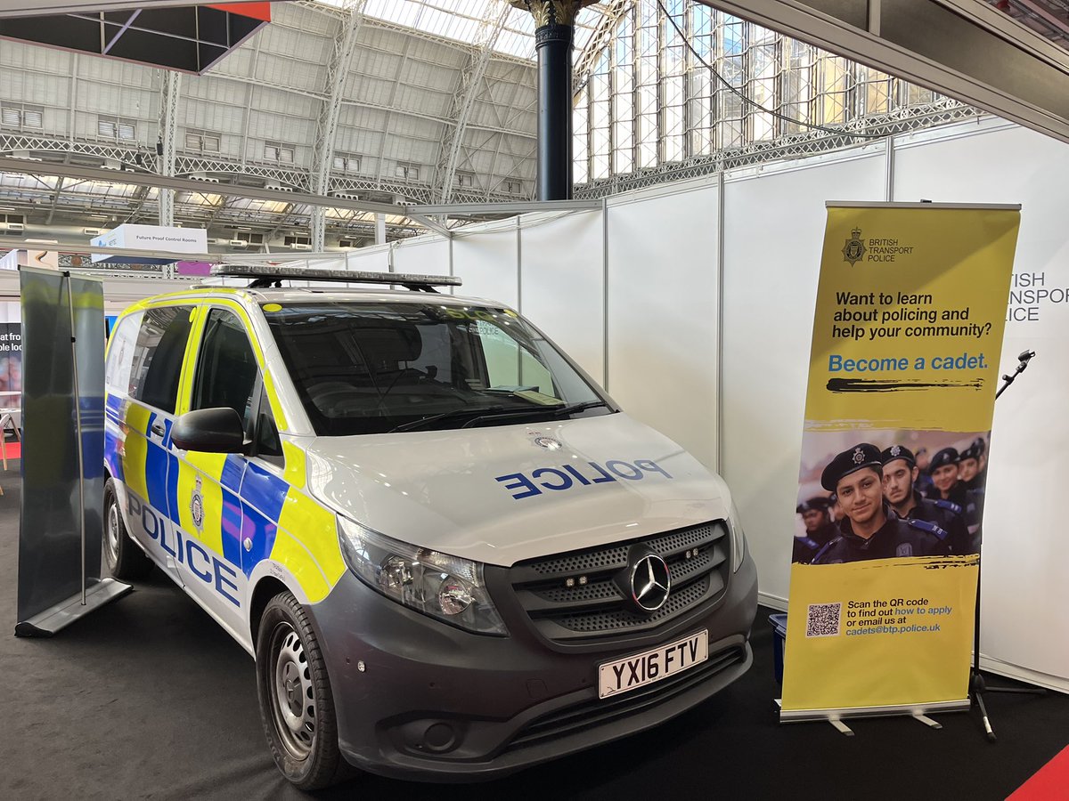 @BTPChief @ISE_Expo Hearing all about @BTP’s specialist capabilities was insightful and reassuring.  Many thanks to Chris Broadrick & his colleagues for all they do to keep us safe. They are great ambassadors for BTP. #policingexcellence #BTP #ISE2022