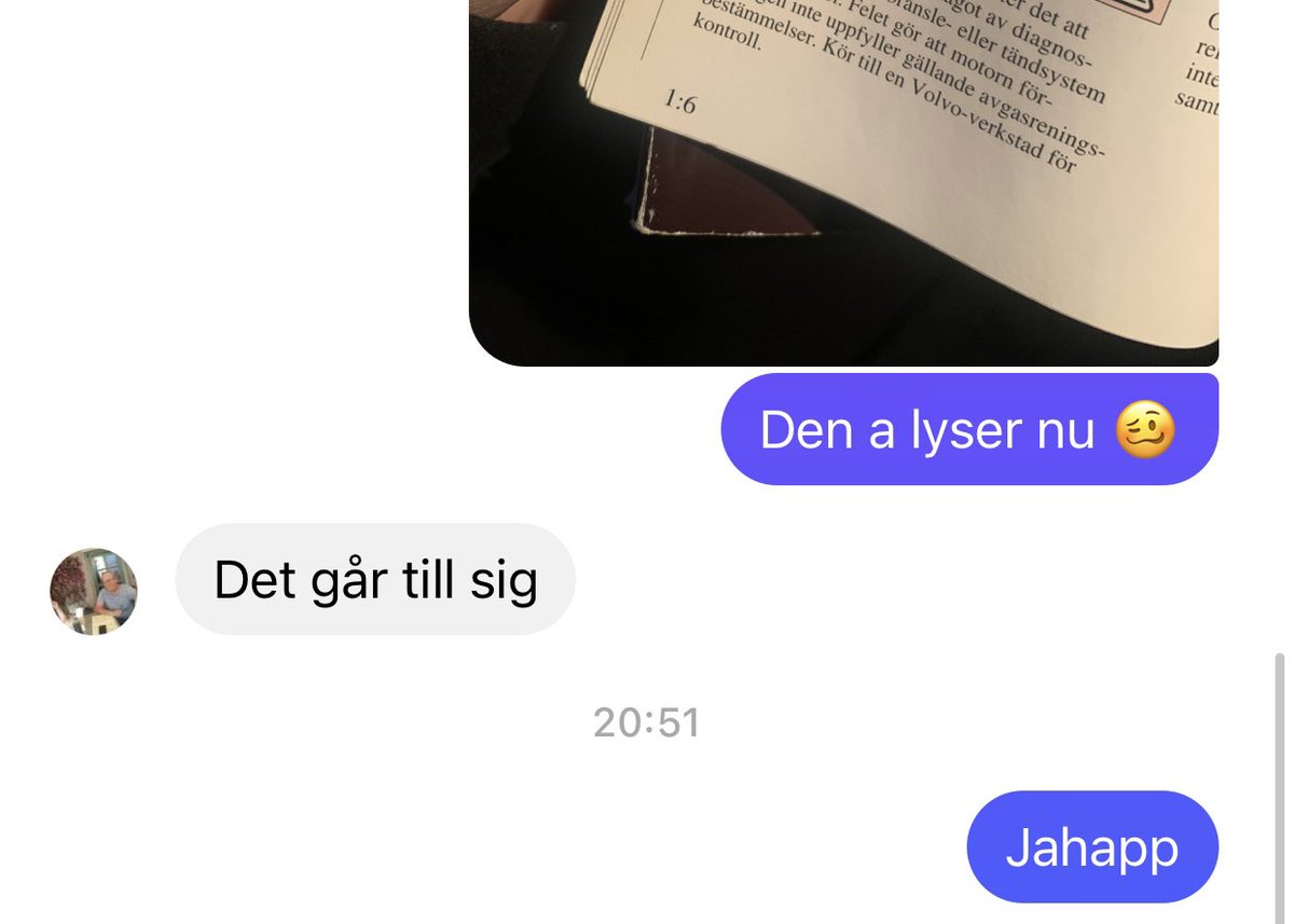 Alvasberg's tweet photo. Varje gång jag har ett problem med bilen får jag detta svar av pappa:
.
Och ja hans hobby är att skruva med bilar. Men mina går till sig ändå tydligen. #skomakarensbarn https://t.co/ZXbF5OtqzX