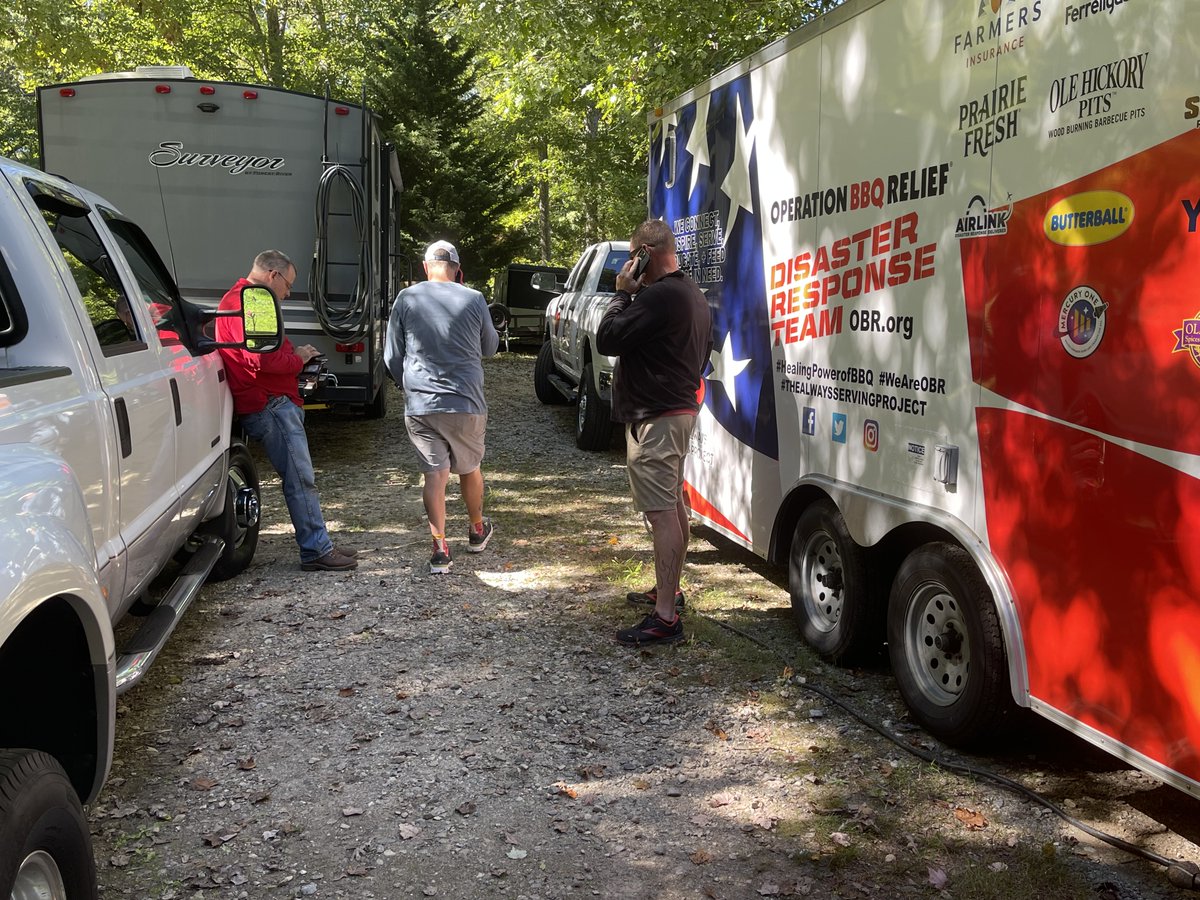 OpBBQRelief's tweet photo. Hurricane Ian has made landfall as a Category 4 Hurricane with winds near 150 mph. Over 800,000 homes are without power. 

We are working around the clock to strategically move into the area to share the healing power of BBQ.

Donate https://t.co/4XB9q1IkPB https://t.co/FD4YuuI7PP