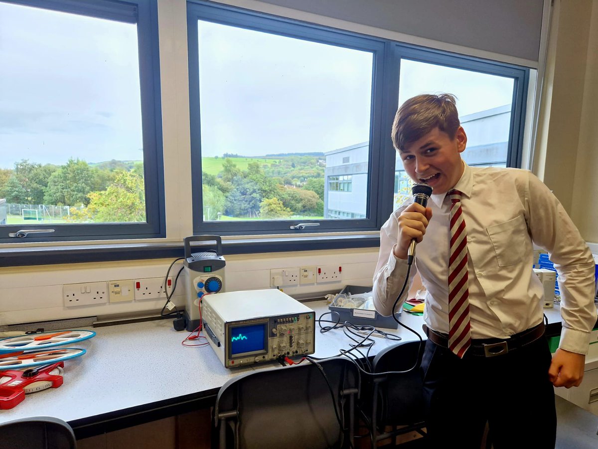 VoLA_sci's tweet photo. S3 physics pupils have been hitting the high (and low) notes whilst learning about sound.

Where do musical notes go surfing?

On sound waves! 😂😂

#volasuperscientists #bgephysics #sound https://t.co/bk6WRJ0cmH