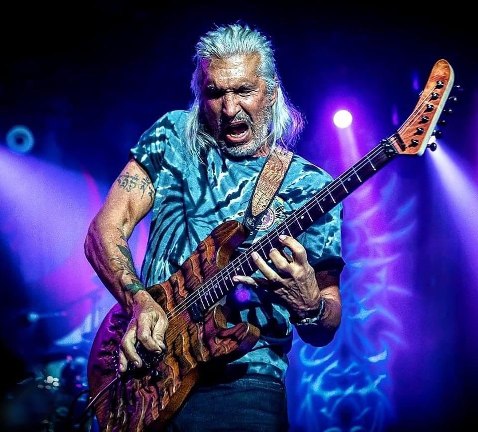 Please help us wish Floyd Rose artist George Lynch a very happy birthday    
