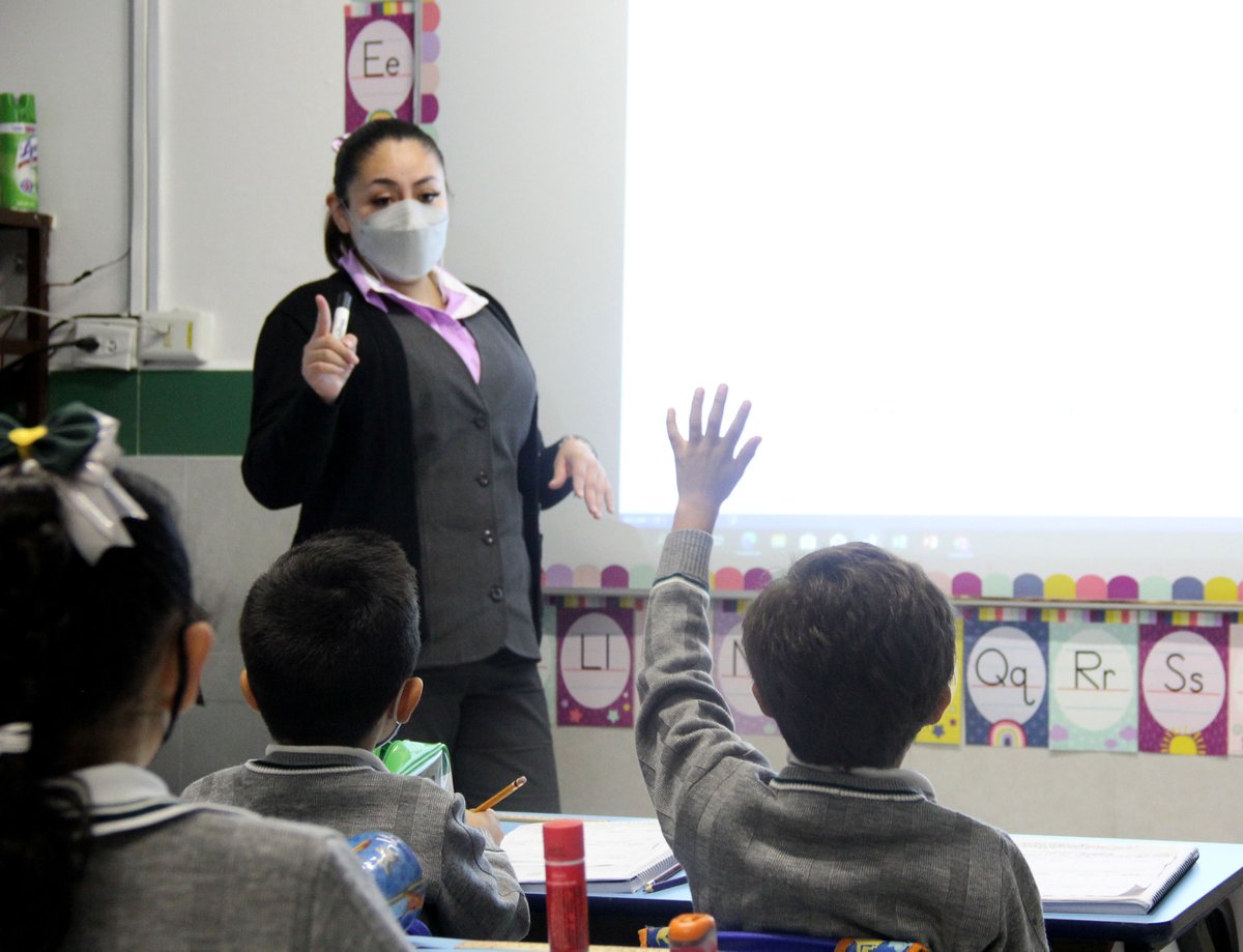 ityc_oficial's tweet photo. Sí alguien nos ha enseñado el poder de la resiliencia y la adaptación, son los docentes; las misses y profesores que han trabajado con esmero y dedicación en cada ciclo escolar. Hoy queremos reconocer y aplaudir al Departamento de Primaria.

#PrimariaITYC #SomosITYC https://t.co/8y2rrsd0Gr