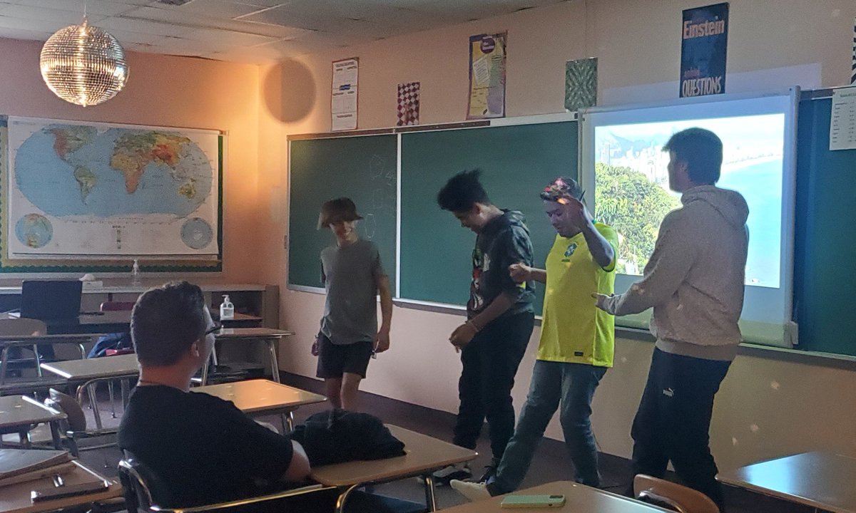 mrgesmith's tweet photo. My students and I had a great time learning about Brazil and dancing samba with @ruampotter! @IndianaAreaSD "Yes! You have hips!" #ExchangeOurWorld
#Fulbright #differentrealities #ExchangesMatter https://t.co/JwJtNkJJ9P @FulbrightTeach https://t.co/118TbSkawp