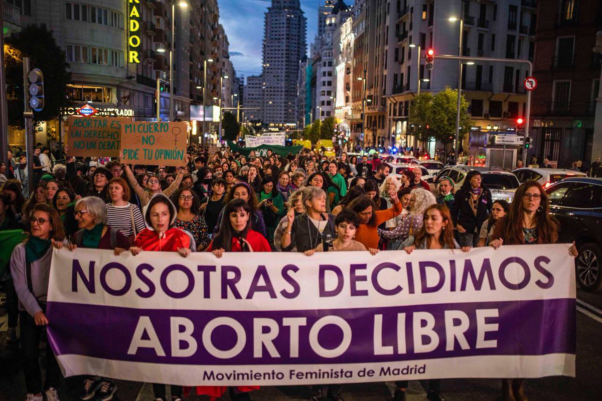 Loretoarego's tweet photo. Madrid exige que el aborto se practique en la pública. #28S https://t.co/WhtB5CIQYV