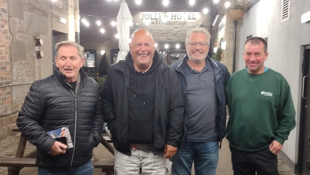 Dee4Life 🇨🇷 (@dee_4_life) on Twitter photo Our Liaison Director <a href="/GeorgeMcIrvine/">George McIrvine</a> met with <a href="/DundeeFCSLO/">Dundee FC SLO</a> John Burke and <a href="/Daviecraigdfc/">Davie Craig</a> & Matt Edwards from <a href="/DFCDSA/">DFC Supporters Association</a> for productive and positive talks this evening. We all look forward to working together to ensure Dundee supporters are best represented Our Liaison Director <a href="/GeorgeMcIrvine/">George McIrvine</a> met with <a href="/DundeeFCSLO/">Dundee FC SLO</a> John Burke and <a href="/Daviecraigdfc/">Davie Craig</a> & Matt Edwards from <a href="/DFCDSA/">DFC Supporters Association</a> for productive and positive talks this evening. We all look forward to working together to ensure Dundee supporters are best represented
