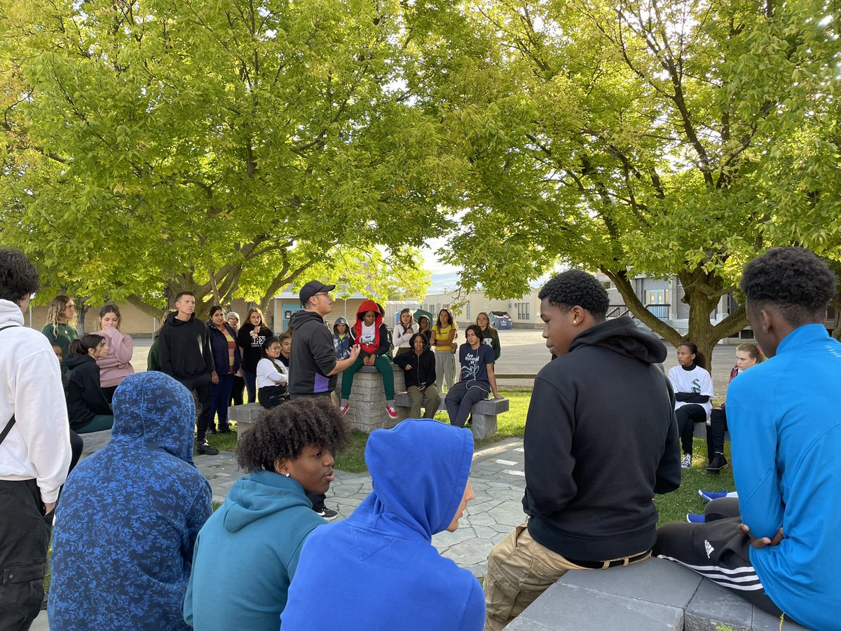 StPiusXOCSB's tweet image. Playing Inuit Games all day - so much learning and fun. #PiusJOY #ocsbIndigenous