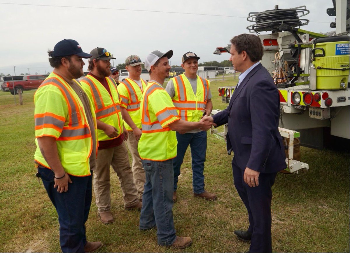 Florida has more than 42,000 linemen already staged for power restoration efforts across the state. Thank you for being prepared to power up our state.
 
For updates on #HurricaneIan follow <a href="/FLSERT/">FL Division of Emergency Management</a>.