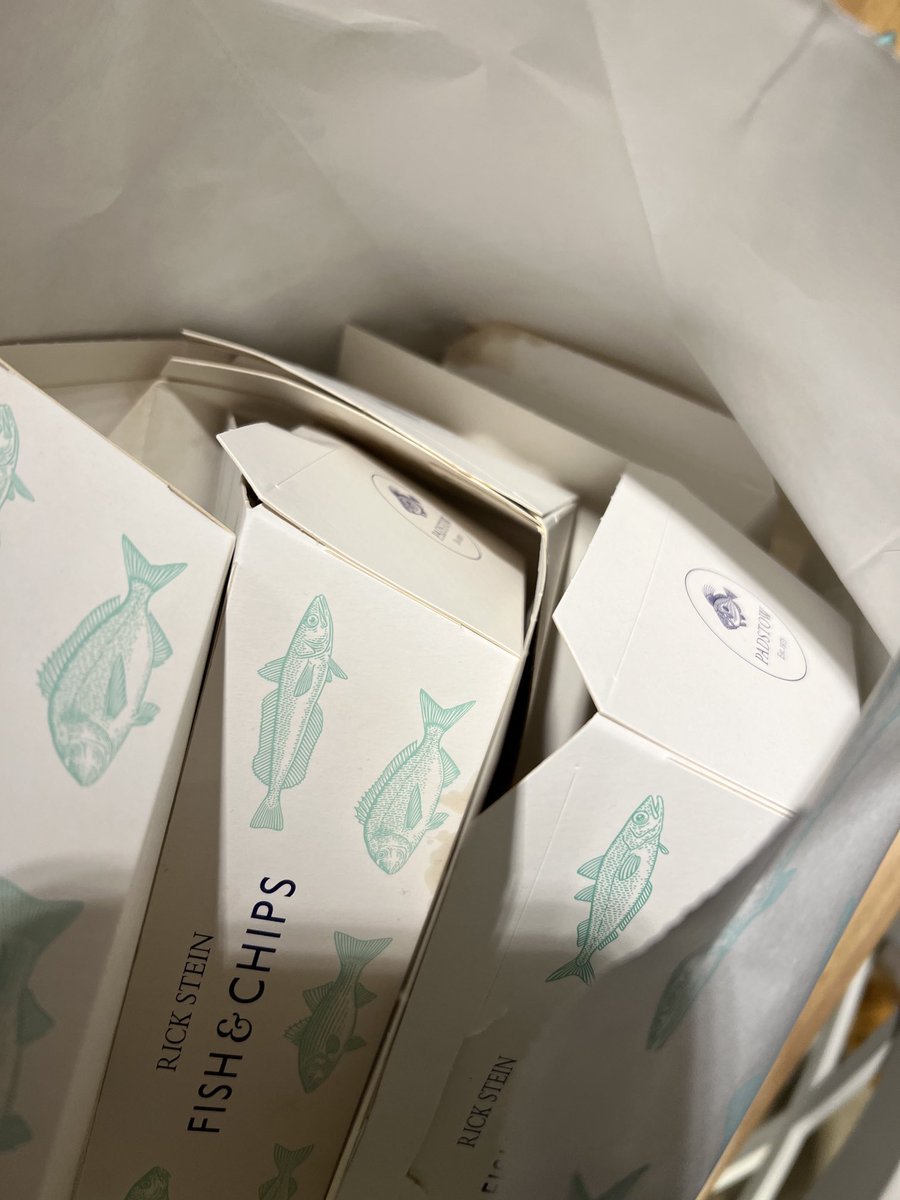 LordLibby's tweet image. Hi ⁦@Rick_Stein⁩ . We’re all confused. Just had fish and chips and we’re unsure if it’s possible to recycle the copious packaging.