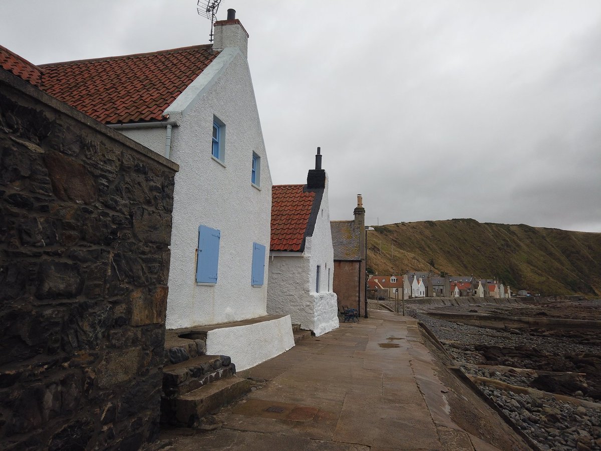 walks_camera's tweet image. Crovie. Destination for today's coastal walk #moray #scotland #DJIpocket @GavinRodda