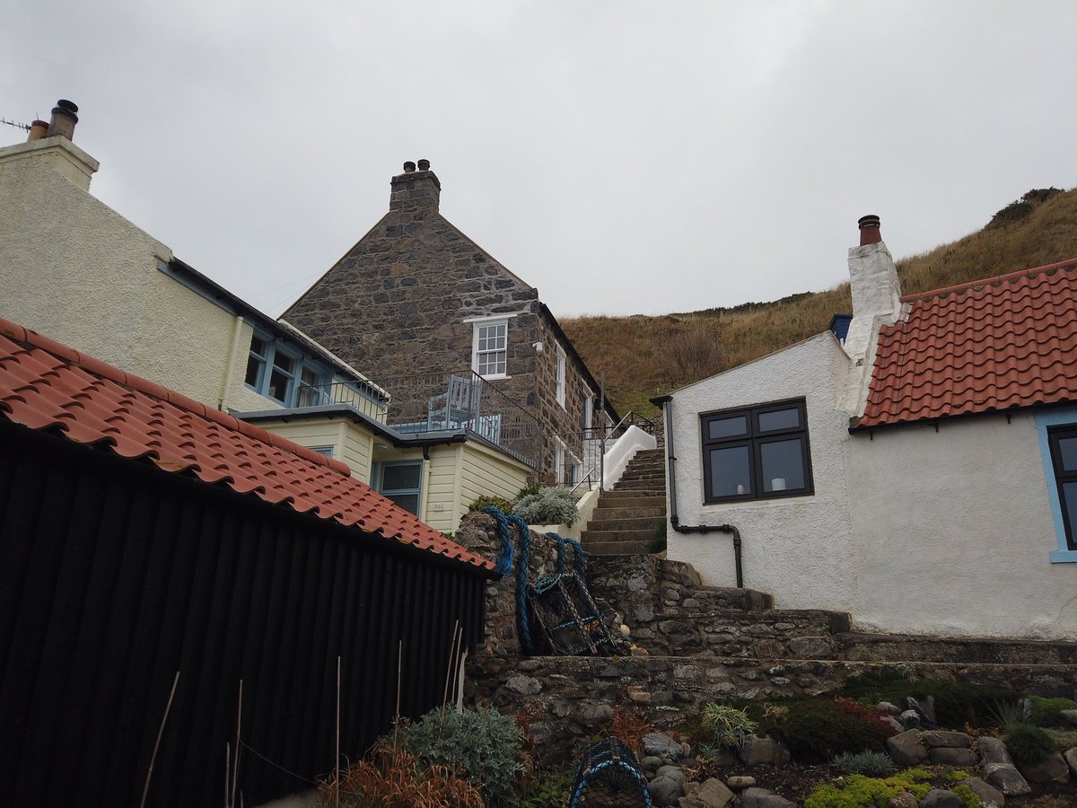 walks_camera's tweet image. Crovie. Destination for today's coastal walk #moray #scotland #DJIpocket @GavinRodda