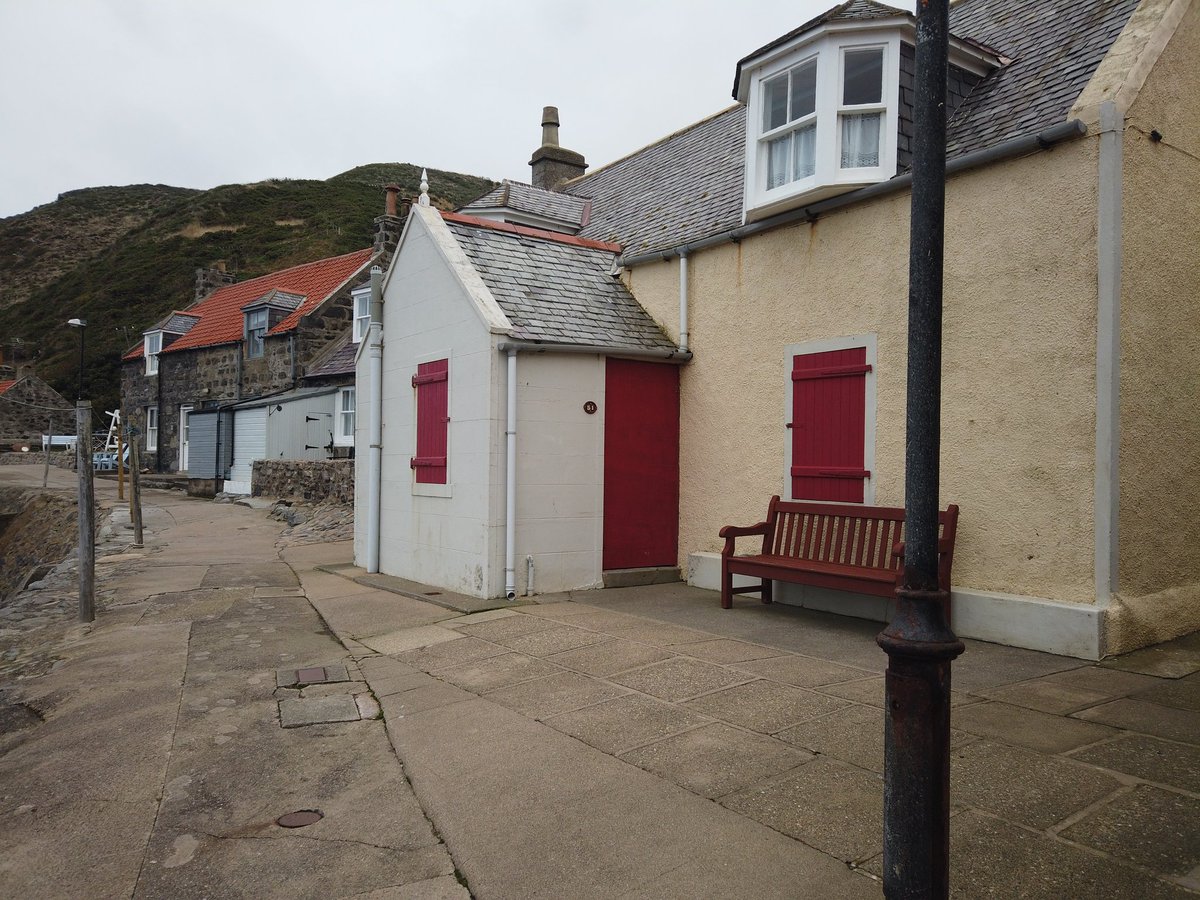 walks_camera's tweet image. Crovie. Destination for today's coastal walk #moray #scotland #DJIpocket @GavinRodda