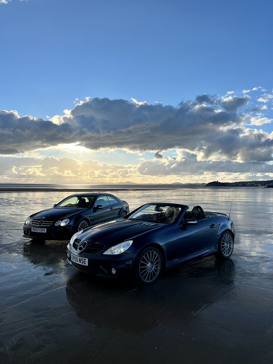 hjwakerley's tweet photo. The beach was fun, next stop… who knows. The SLK55 has massively exceeded my expectations, despite it being the oldest car here it has kept up admirably and been a lot of noisy fun. Let’s not talk about the MPG… ever. https://t.co/8cPgHpTAED