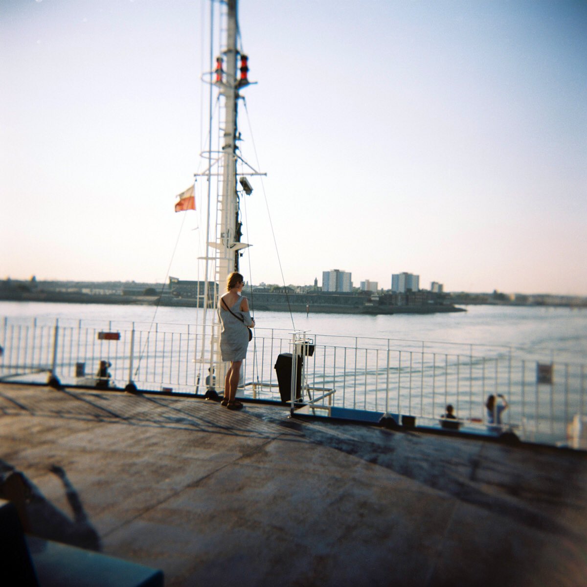 nickpage's tweet image. Approaching Portsmouth Harbour. Shot with a Holga camera. #filmphoto #holga #istillshootfilm #heylomography