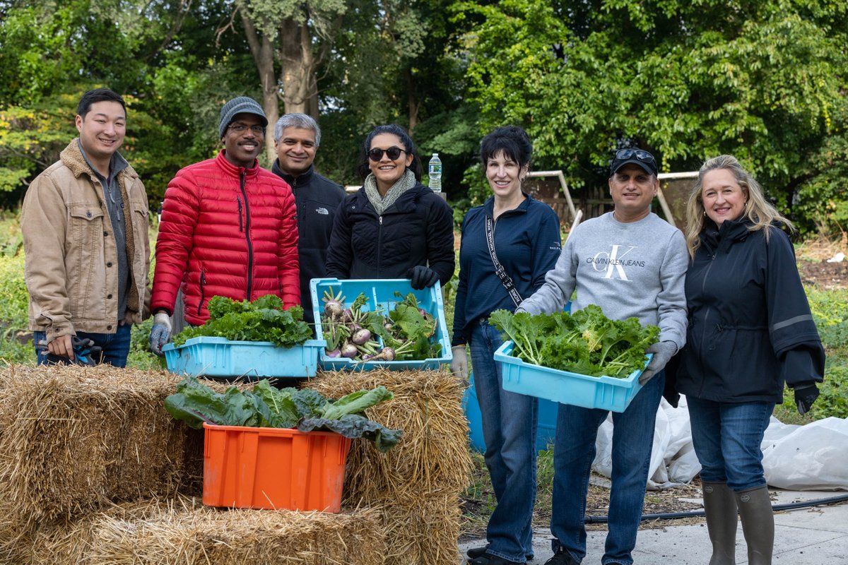 A huge shoutout to <a href="/LearCorporation/">Lear Corporation</a> and Keep Growing Detroit for helping us out at Earthworks Urban Farm today.

Together, not only were we able to work on getting some of the harvesting done on the farm for the fall season but we replaced the covering on the entire greenhouse!🙌