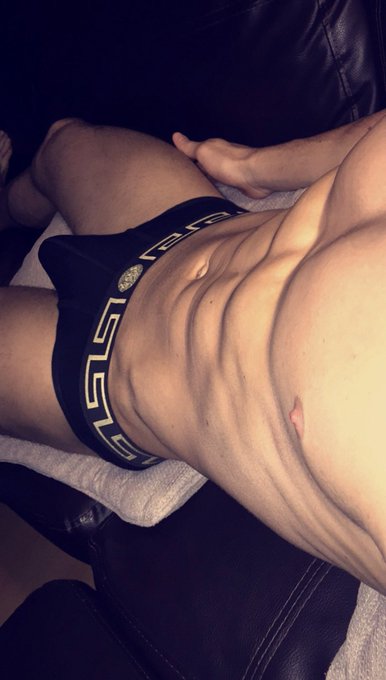 Netflix and chill https://t.co/ARgEayRoPY