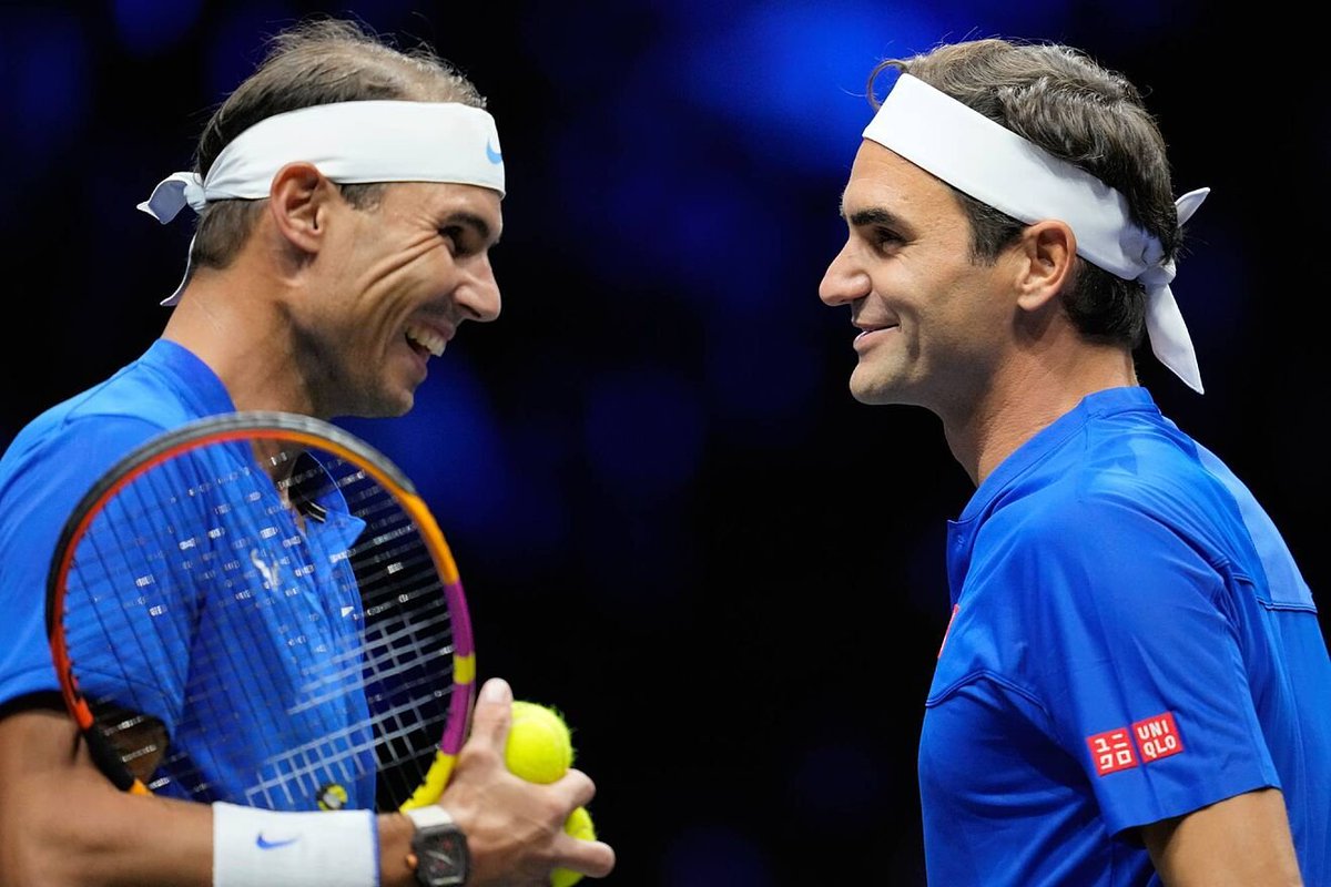 noticias4vision's tweet photo. #RogerFederer, retirado del tenis la semana pasada en la #CopaLaver, destaca el respeto recíproco que hay entre él y #RafaNadal, y consideró que su relación es un ejemplo que va “más allá” del deporte, porque demuestra que es posible coexistir en una “dura rivalidad”. #N4V https://t.co/2mJDNcunVe