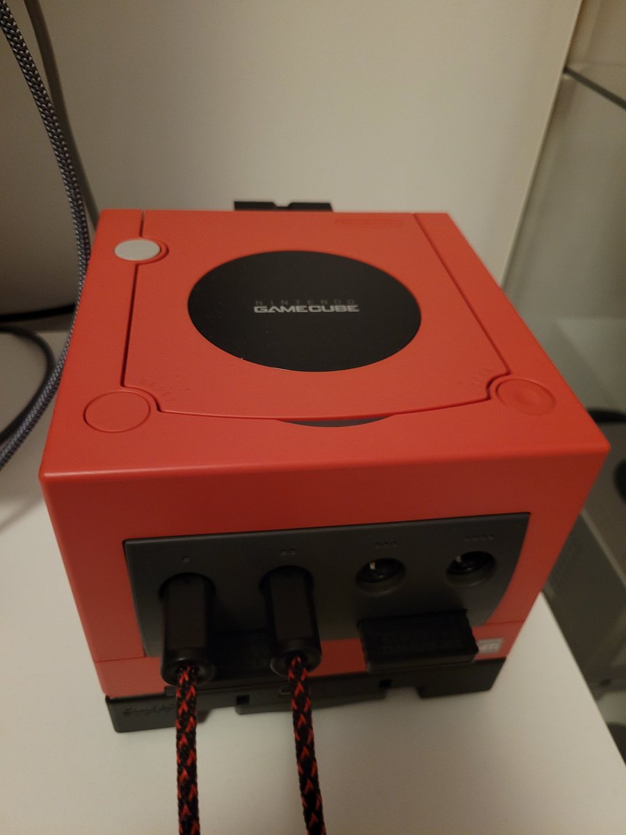 ggcaptain's tweet photo. Red prepared : 2nd controller done with @Yao_Customs buttons, new @GcLoader 2.0 stable, new Swiss from @Extrems, all ready for the next #cubeboot update from @TeamOffBroadway ! And purple ready with #picoboot too, from @webhdx BIG THANKS TO ALL THE DEVS! https://t.co/qLlDRa1RKM