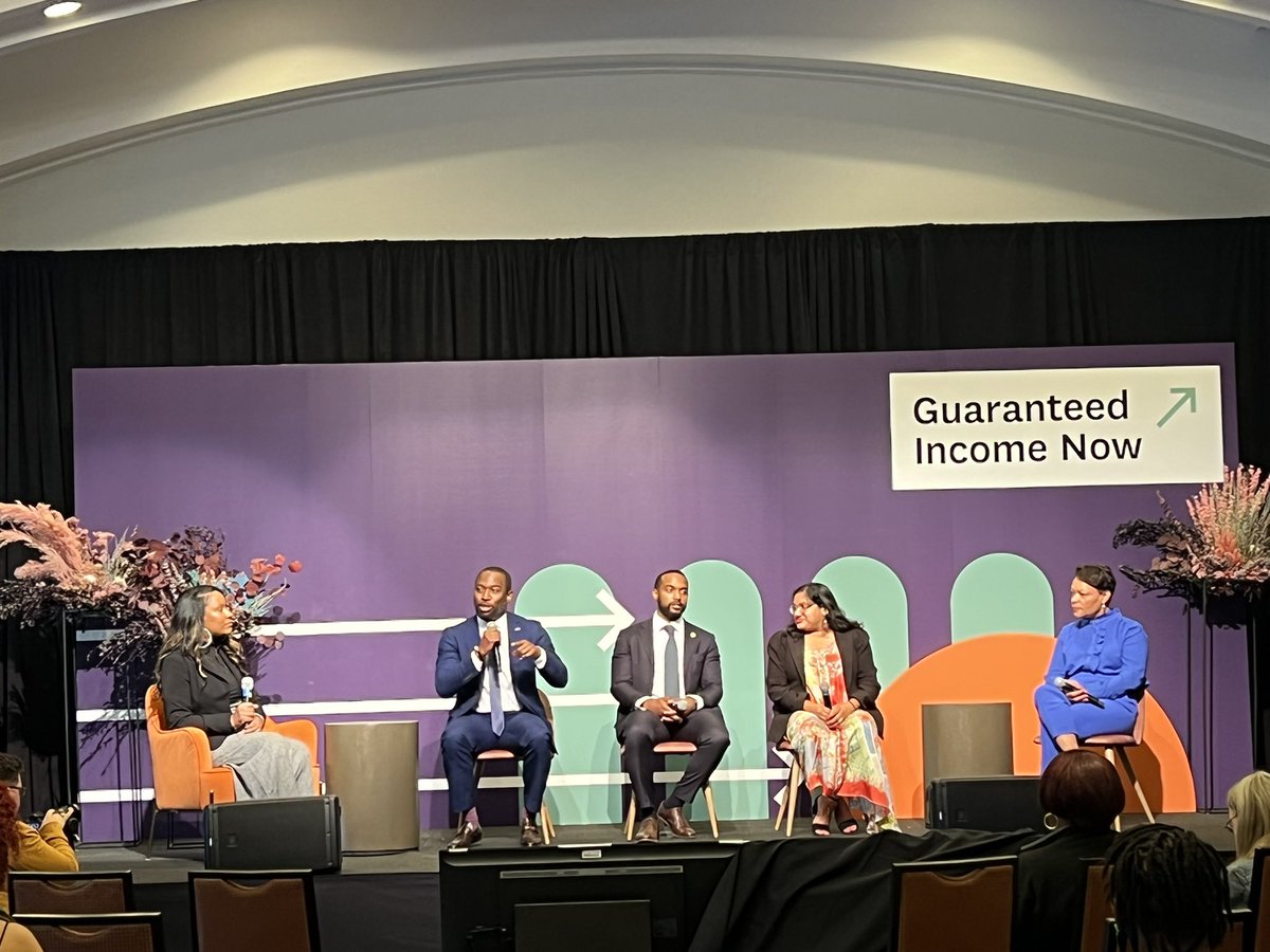 Mayors for a Guaranteed Income (@mayorsforagi) on Twitter photo Mayor <a href="/LevarStoney/">Levar Stoney</a>, <a href="/ShreveportMayor/">Shreveport Mayor Tom Arceneaux</a>, @MayorSiddiqui, & <a href="/mayorcantrell/">Mayor LaToya Cantrell</a> on transforming their communities through a guaranteed income. 💫 Mayor <a href="/LevarStoney/">Levar Stoney</a>, <a href="/ShreveportMayor/">Shreveport Mayor Tom Arceneaux</a>, @MayorSiddiqui, & <a href="/mayorcantrell/">Mayor LaToya Cantrell</a> on transforming their communities through a guaranteed income. 💫