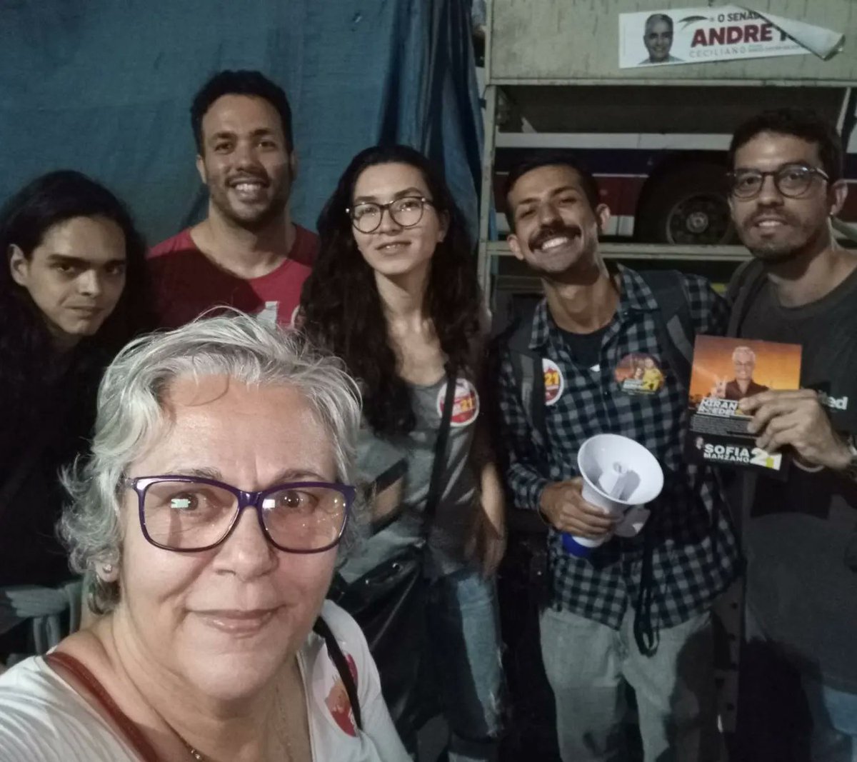 gustavopedrobr's tweet photo. construir o Poder Popular! É assim que se constrói a luta popular!
É pra isso que vamos eleger os Comunistas da Bancada do Poder Popular pra Câmara dos Deputados! Dia 2 de outubro é 2121 pra federal!
#GustavoPedro2121
#BancadaPoderPopular
#ToComOBigode https://t.co/wsxs4xndnO