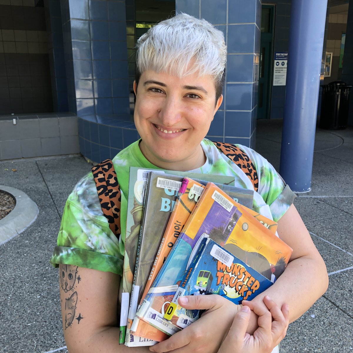 Library haul - #halloweenreads! 🎃
MONSTER TRUCKS by @AnikaDenise
THE CLOSET GHOSTS by Uma Krishnaswami
BEHIND THE MASK by <a href="/YangsookChoi/">Yangsook Choi</a>
GHOSTS FOR BREAKFAST by Stanley Todd Terasaki
LOS GATOS BLACK ON HALLOWEEN by Marisa Montes
THE GHOUL by Taghreed Najjar
#weneeddiversebooks