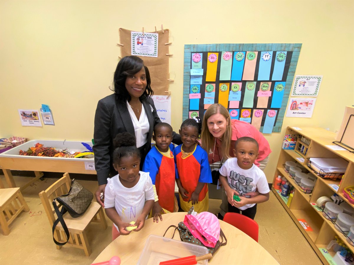 AL_DECE's tweet photo. Today Dr. Cooper and ADECE staff visited pre-k classrooms at Jim Pearson Elementary and V. Robinson Head Start in Alexander City. She also visited with Superintendent Dr. Beverly Price and had great conversations about early learning. #ADECE #ALchildren @barbarajeancoop https://t.co/F7TZC7iMu5
