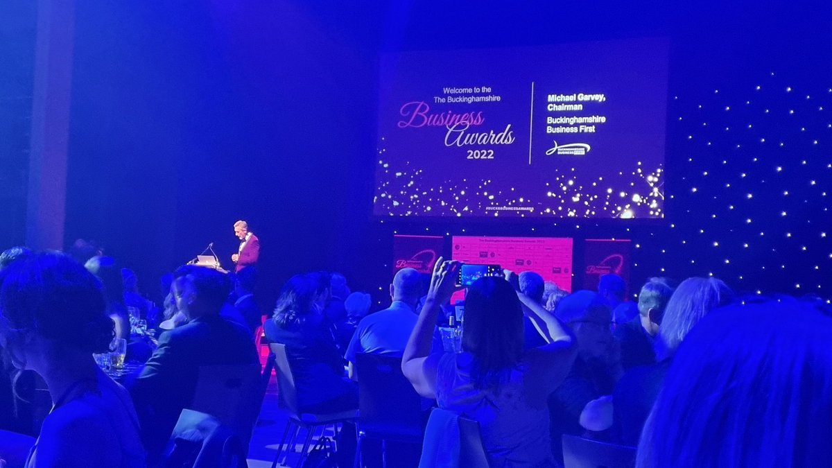 StevePerryCIM's tweet photo. A pleasure to be at the @bbfuk Business Awards 2022 at @TheWaterside1 #BucksBusinessAwards. So good to be back in person #BBF https://t.co/s1xUSUD07o