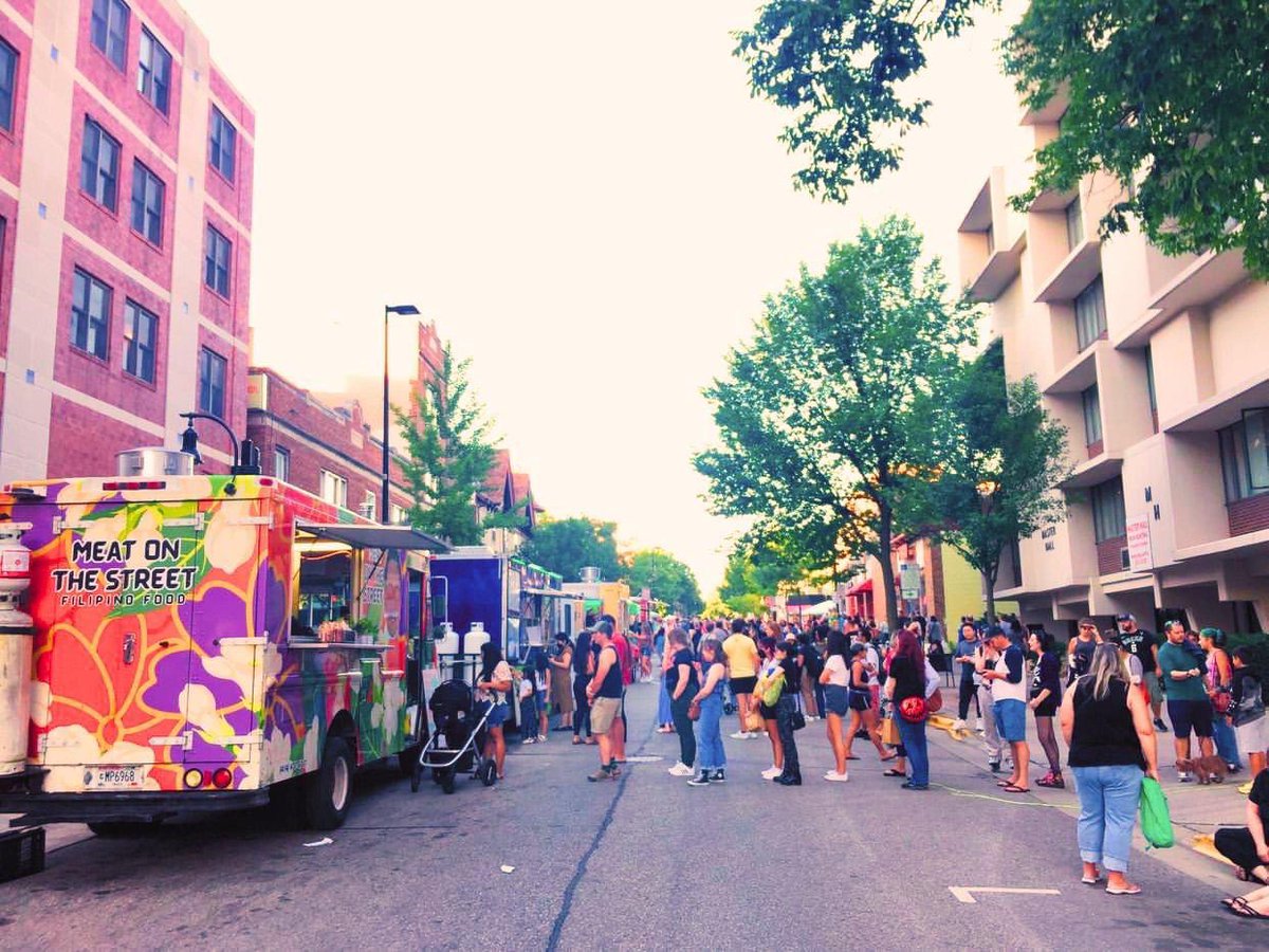 The last Oal Creek food truck tour! Tonight from 4-8p at Drexel Town Square. 🚚🍢😋💥