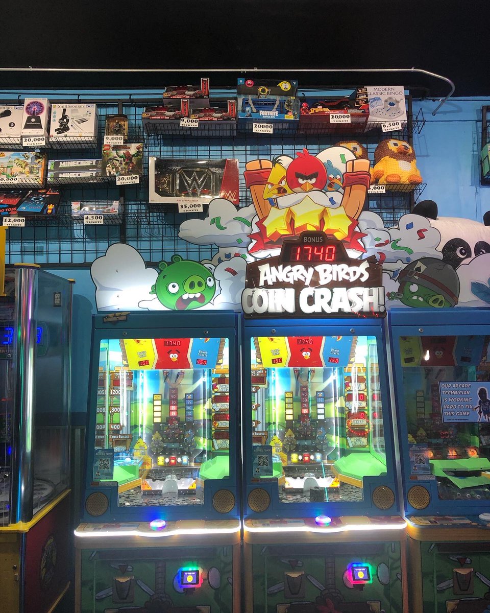Zigesfunland's tweet photo. Can you spot the Panda? Our gigantic panda plush is going for 40,000 tickets! There are only 3 left so come grab one before they are all gone! #ZigesFUN https://t.co/yXYK0uxrlY