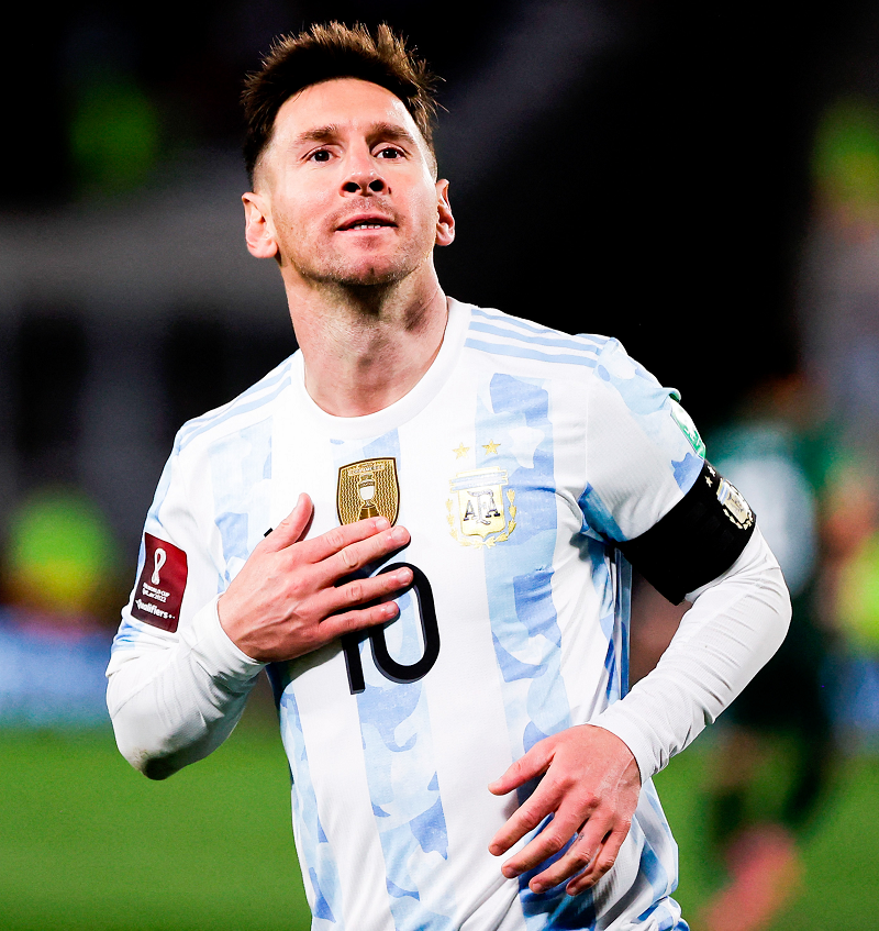 LMDFoot_'s tweet photo. L'Argentine est la première équipe nationale à avoir vendu TOUS les billets pour ses trois premiers matchs de la Coupe du Monde ✅🇦🇷

L'effet Messi 🔥 https://t.co/zbKG4Kf7N3