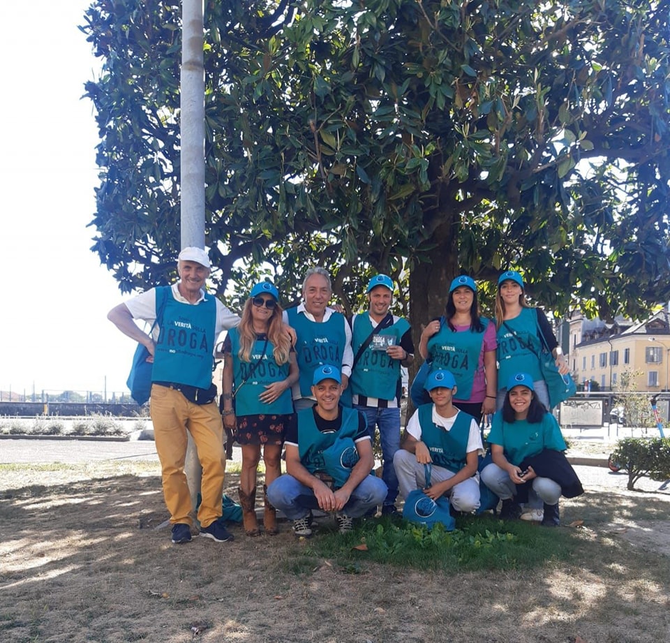 Well done to our team in Monza, Italy for sharing the truth about drugs! 
#drugfreeworlditaly #drugfreemonza #livehealthy #livedrugfree