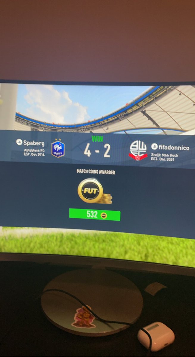imadeureadthis1's tweet photo. Gg @FifaDonNico lykke til med cruyff i år😍 https://t.co/RyICwkRNIP