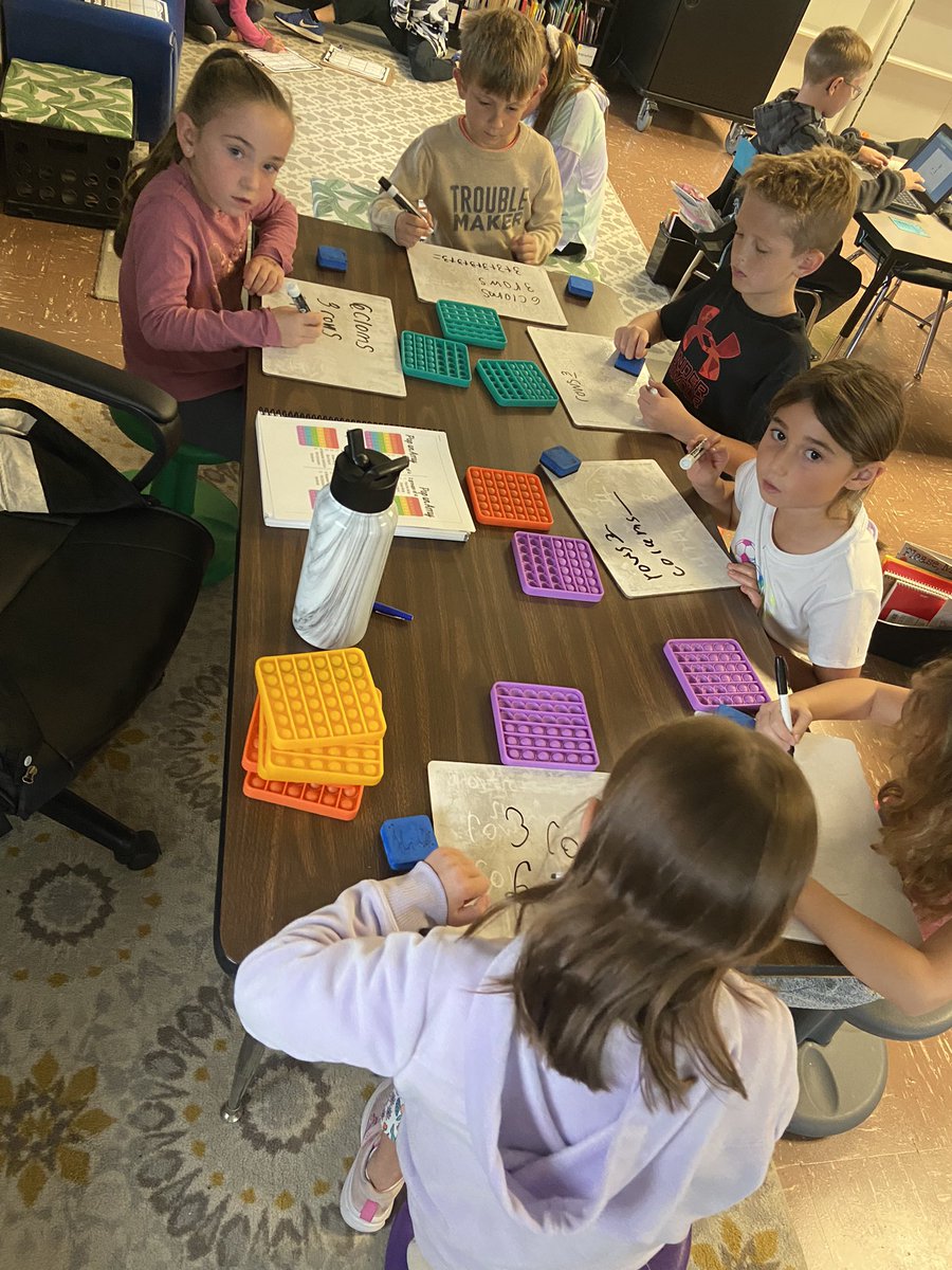 missflama's tweet photo. Practicing rows, columns and repeated addition using pop its! @BCSDCrestview #brunswickpride https://t.co/DKIazOl2ZA