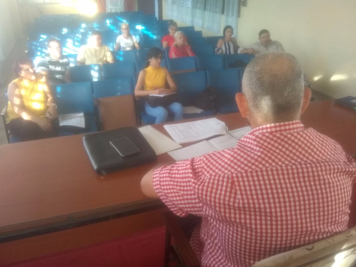 DaimarilisB's tweet photo. Importante intercambio en la reunión Ordinaria del Buró Provincial de la Asociación Nacional de Agricultores Pequeños en Holguin, con la presencia de Osmani Pérez Márquez miembro del Buró Nacional de la ANAP.
#AnapCuba 
@RafaelAnap https://t.co/D1vOTLHqGb