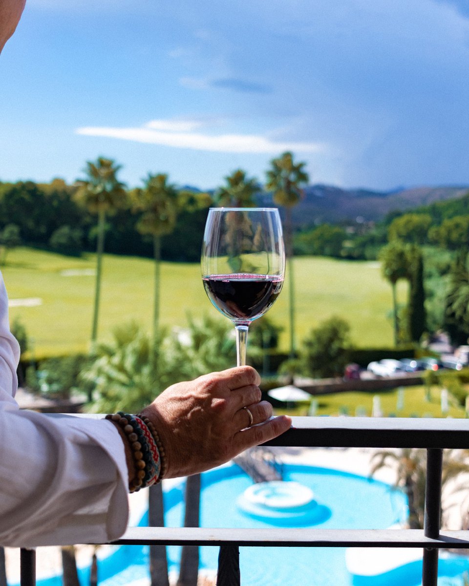 😇🍷 Close to Heaven...⁠ 
---⁠
😇🍷 Cerca del cielo...⁠