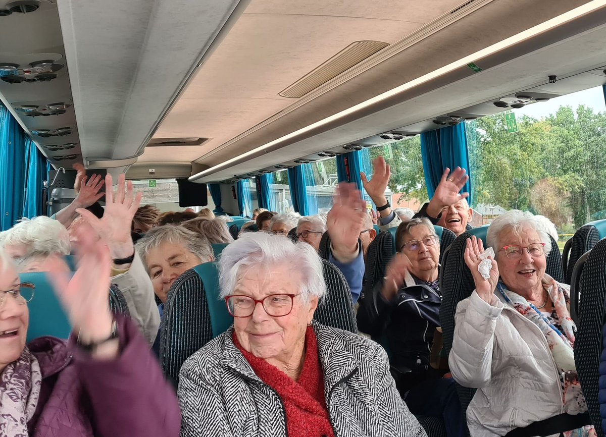 Dinsdag hebben we als <a href="/gemeentehadm/">Gemeente HadM</a> voor het tweede jaar 50 ouderen een ontbijtje aangeboden in <a href="/VVVVenlo/">VVV-Venlo</a> stadion de Koel. Meer lezen? 👇🏻

m.facebook.com/story.php?stor…