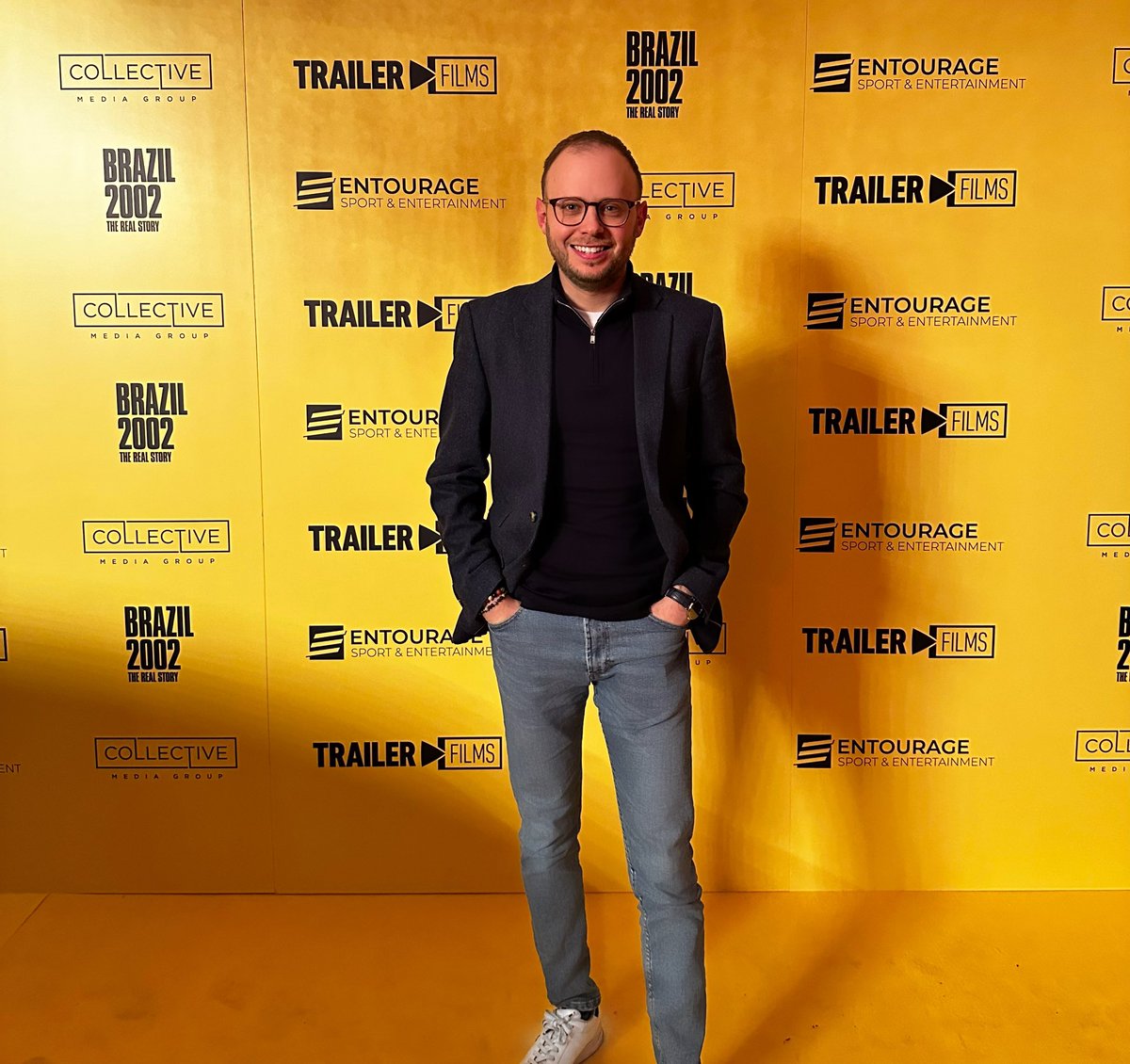 Alex_Segal's tweet photo. Great night at the #Brazil2002 premiere, hosted by my client @AdamJSmithy. Amazing to see him interview Roberto Carlos & Gilberto Silva. Thanks to @entourage_se! https://t.co/Adnn1yYHlt