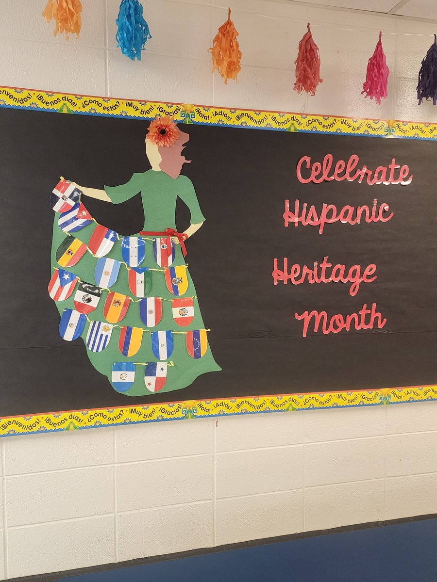 SraLopezNC's tweet photo. Celebrate Hispanic Heritage Month! @RMaxAbbottMidd  @CumberlandCoSch @CCSEquity #CCSWL2022 #Español1 https://t.co/gft1CGd6LX