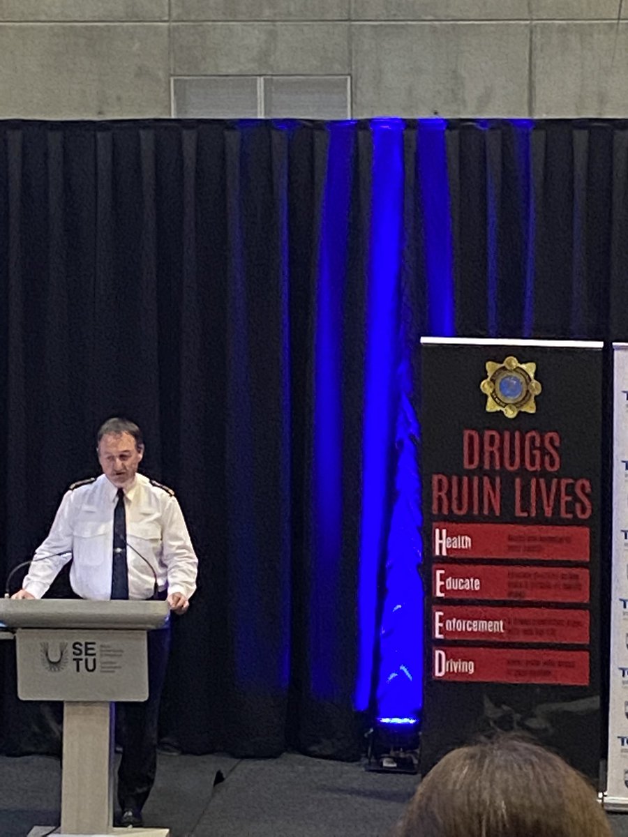 deisecamogie's tweet photo. DRUG RUIN LIVES, the message conveyed by An Garda Siochana @ArenaSETU this evening, a campaign being rolled out to highlight issues with drugs in our clubs &amp; communities. It’s important we all ‘Know the Signs’. If you would like to roll it out in your club PM me for details. https://t.co/yiIJyej8FT