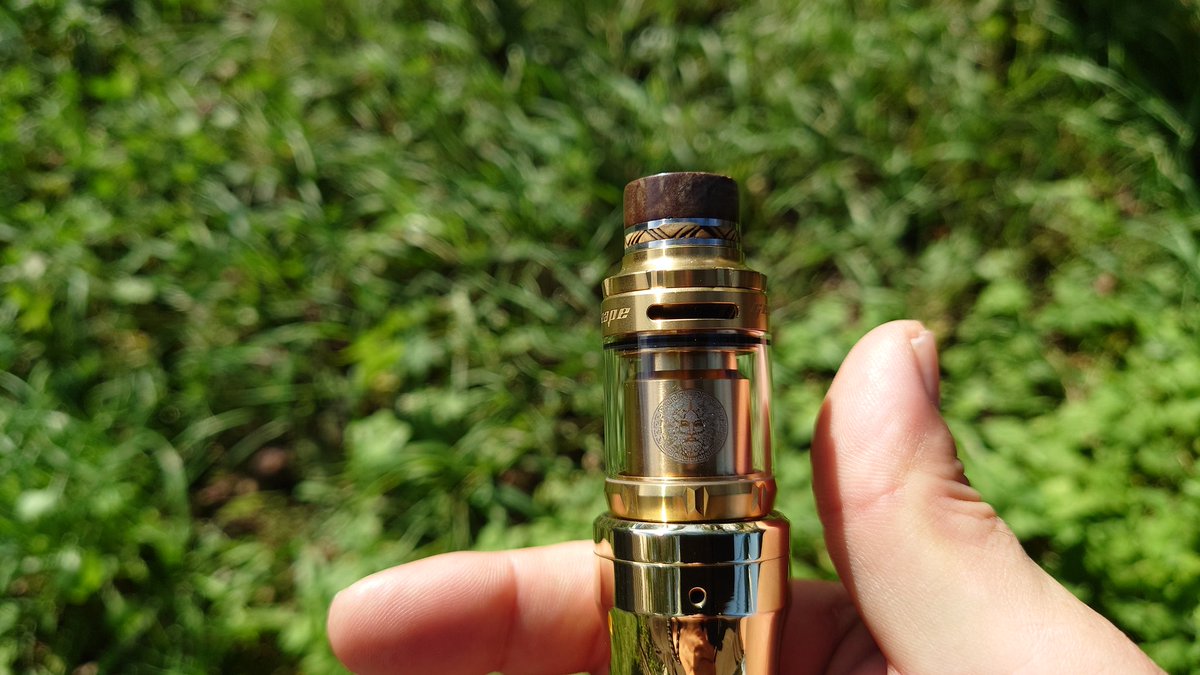 CebrjowHwScHCkj's tweet image. 皆さん、おはよっチェ😆👍今日も宜しくご安全に🙇💦#keenmod + #zeusx mesh RTA + #Gatub スタビドリチ 😋💦出張行ってきます。😋✨#VAPE #vape好きな人と繋がりたい #VAPE好きと繋がりたい #VAPE初心者 #timesvape #Geekvape