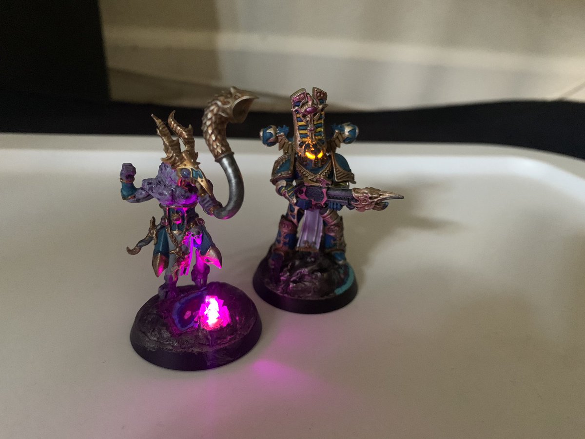 CFluke55's tweet photo. @chris_buxey I’ll have to work on my photography skills, my other finished products are displaying at work I’ll have to bring them back and do a picture with them all. Kill team first with visions of grandeur of a full army one day. Just enjoying the painting part currently. https://t.co/2r2zOejYLC