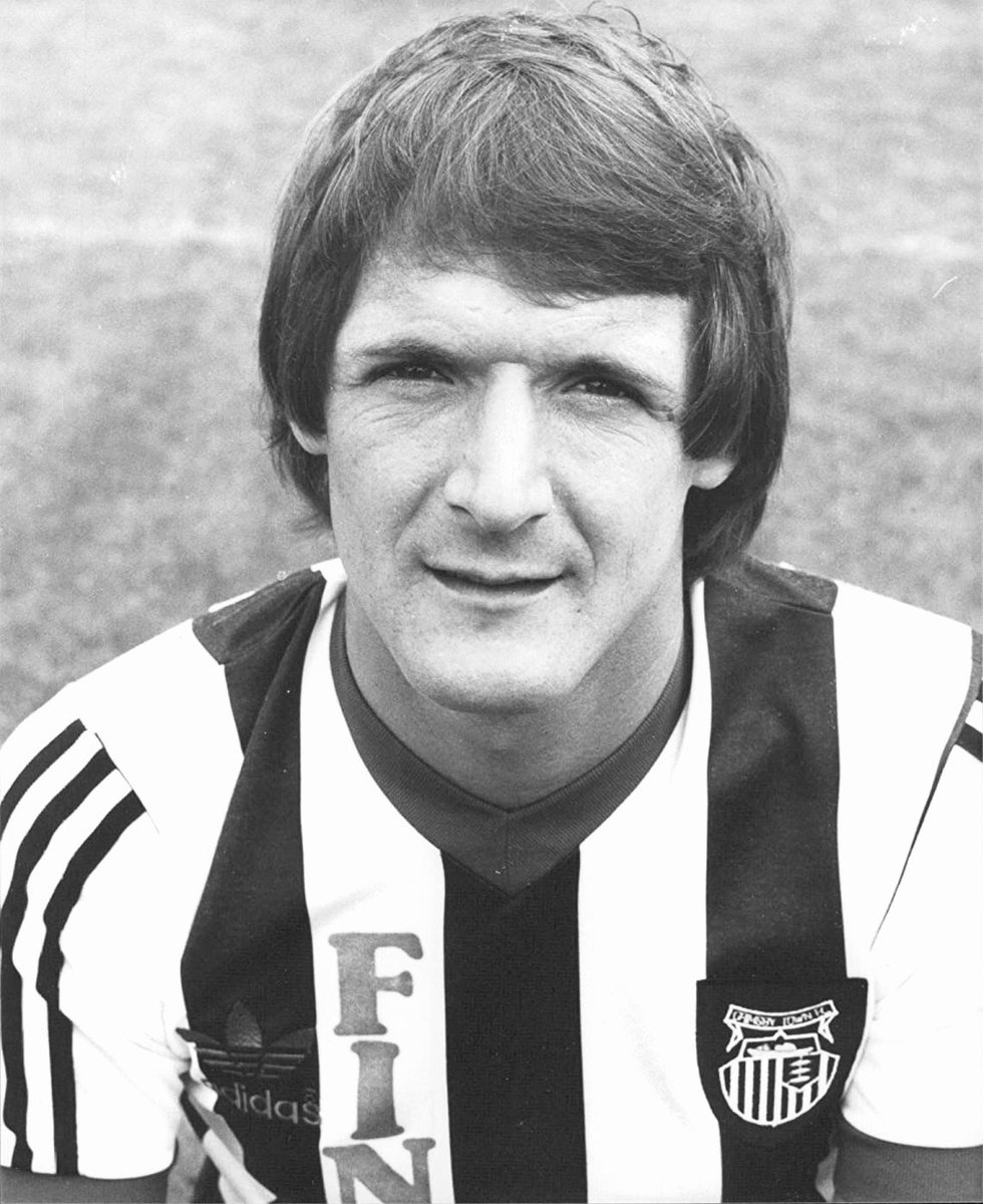 That kit 🙌🏼
Clive Wigginton, Grimsby Town (1968-75) & (1979-82) #GTFC #TheMariners #GrimsbyTownFC