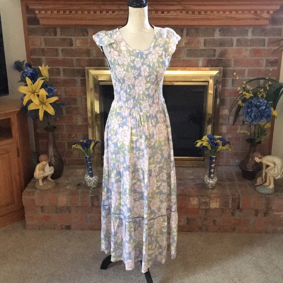 NoJunkHere1's tweet photo. So good I had to share! Check out all the items I'm loving on @Poshmarkapp #poshmark #fashion #style #shopmycloset #matildajane #coach #freepeople: https://t.co/78cq7VQxzc https://t.co/pghZQlnQcV